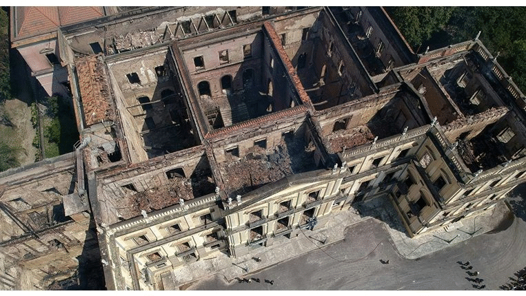 A Cultura e a História ardem em chamas com a incompetência da&nbsp;burguesia