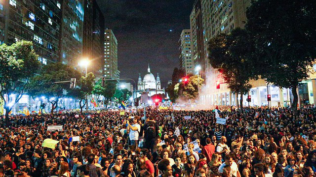 Façamos como os povos da América Latina: vamos à luta e às ruas contra os ataques de Bolsonaro e dos&nbsp;patrões!