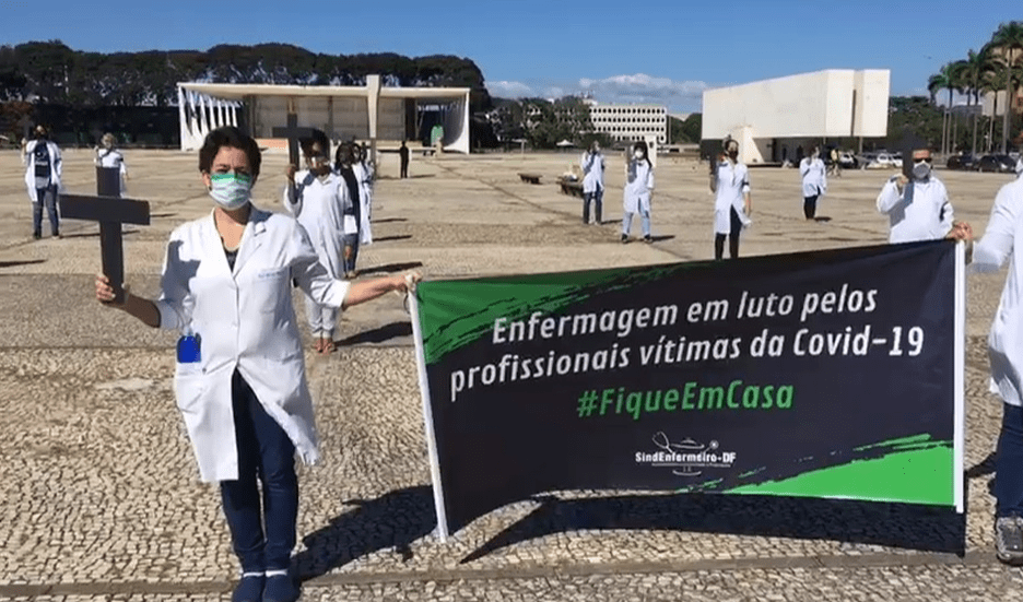 Agressão bolsonarista ao ato das enfermeiras mostra a necessidade da&nbsp;autodefesa