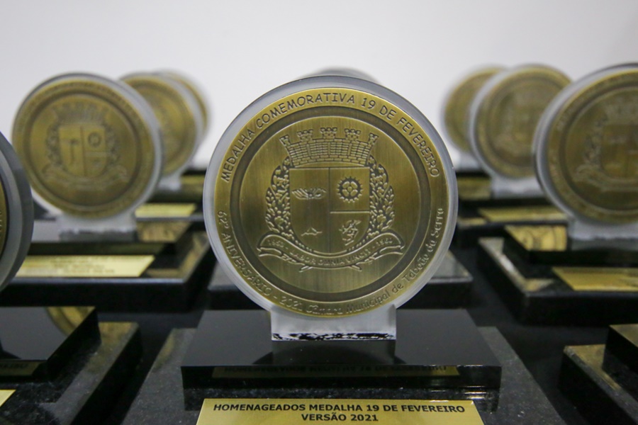 Taboão faz aniversário: Políticos e empresários fazem a festa, mas trabalhadoras e trabalhadores pagam a&nbsp;conta.