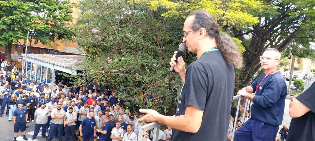 #Solidariedade | Pela imediata reintegração de Artour (Cabelo) e demais operários demitidos da MWM-Tupy